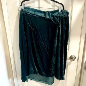 NWT Modcloth - Green Velvet Skirt - Size 4X